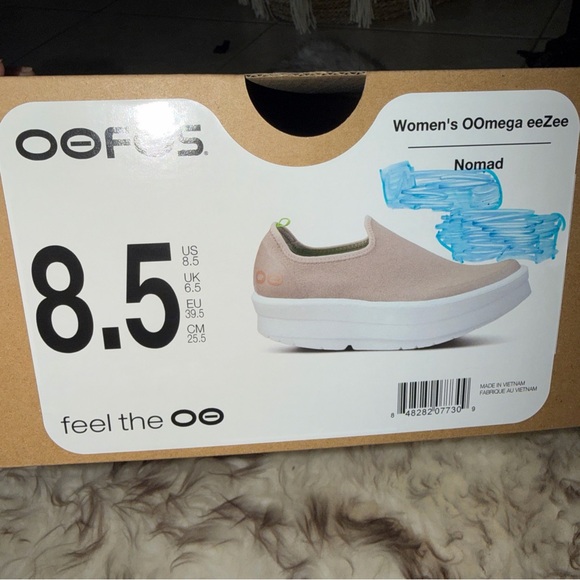 OOFOS Oomg Eezee Shoes Low Top Soft Slip On Sneakers Womens 8.5 Recovery Support - Picture 10 of 12